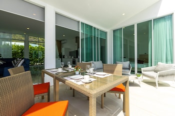 modern 4 bedroom pool villa pmk a2