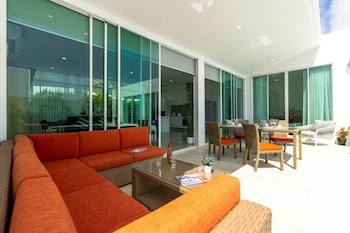 modern 4 bedroom pool villa pmk a2