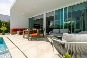 modern 4 bedroom pool villa pmk a2