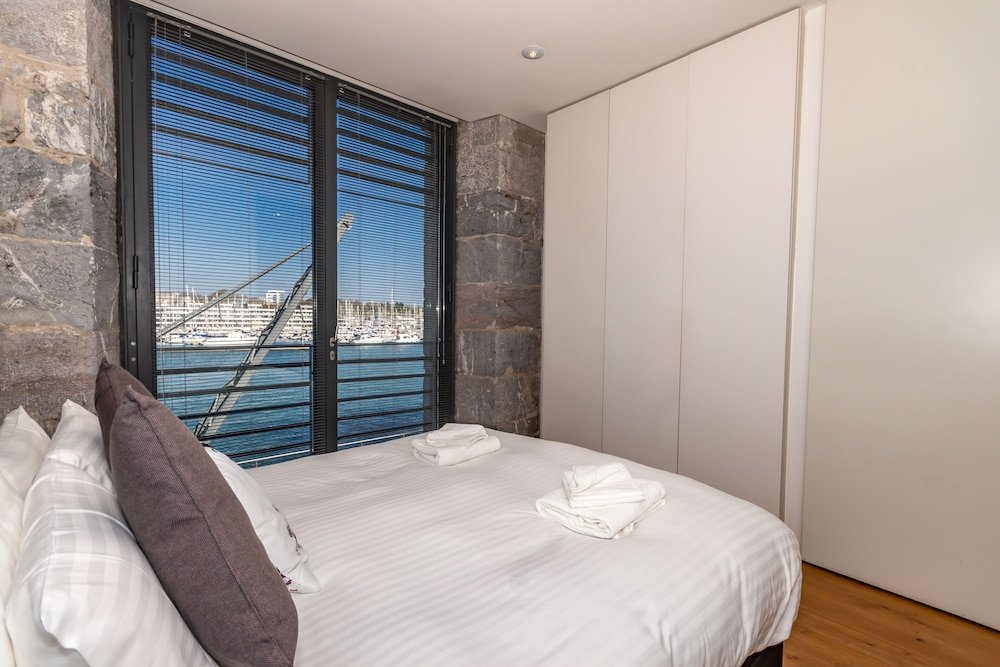 1 Bed- Pureserviced 42 Brewhouse,,0 star