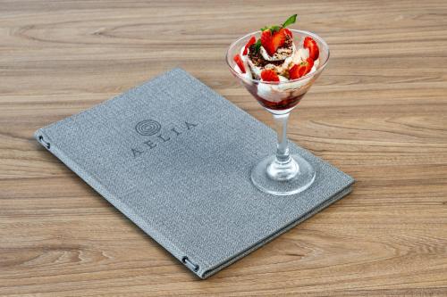 aelia luxury suites