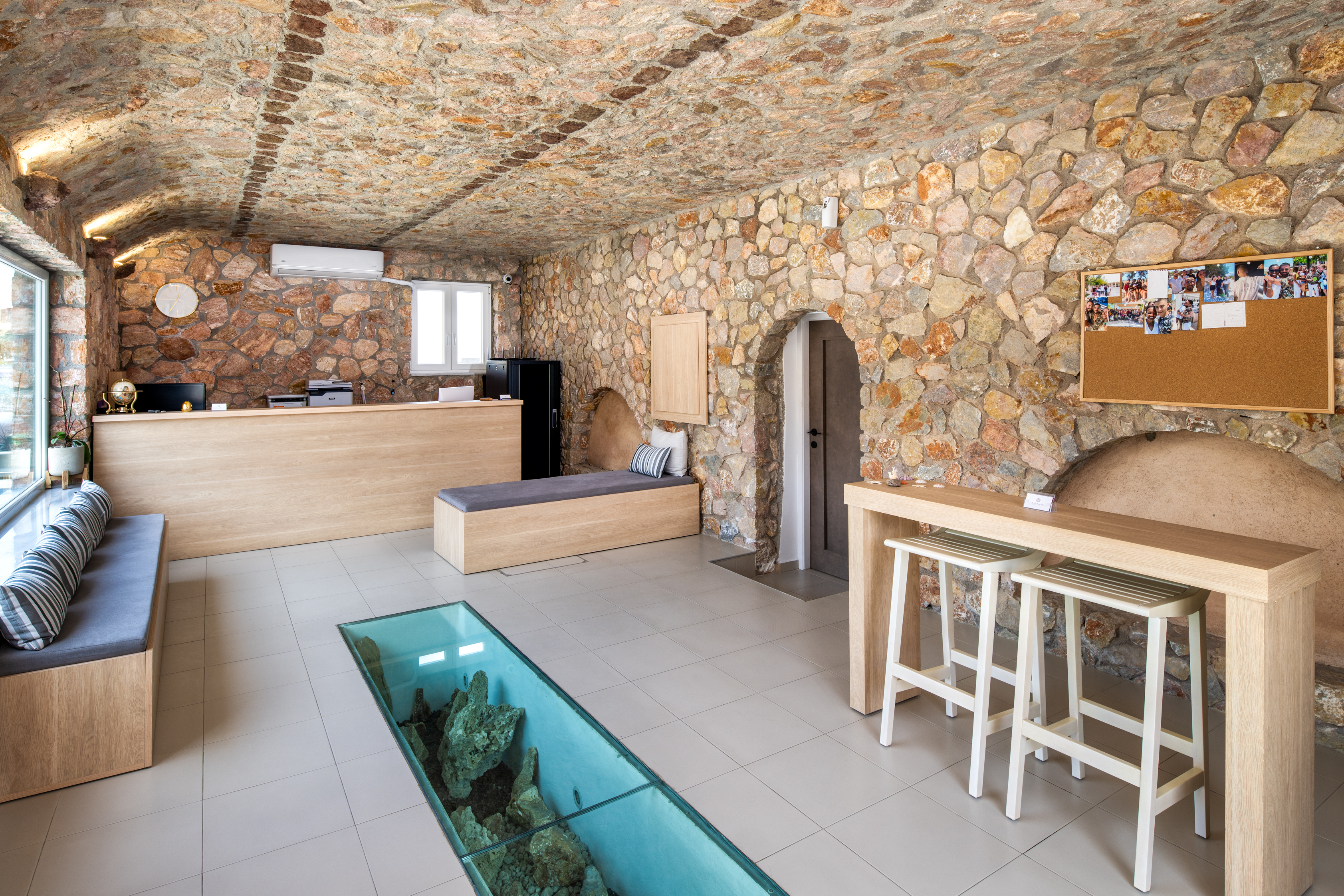 aelia luxury suites