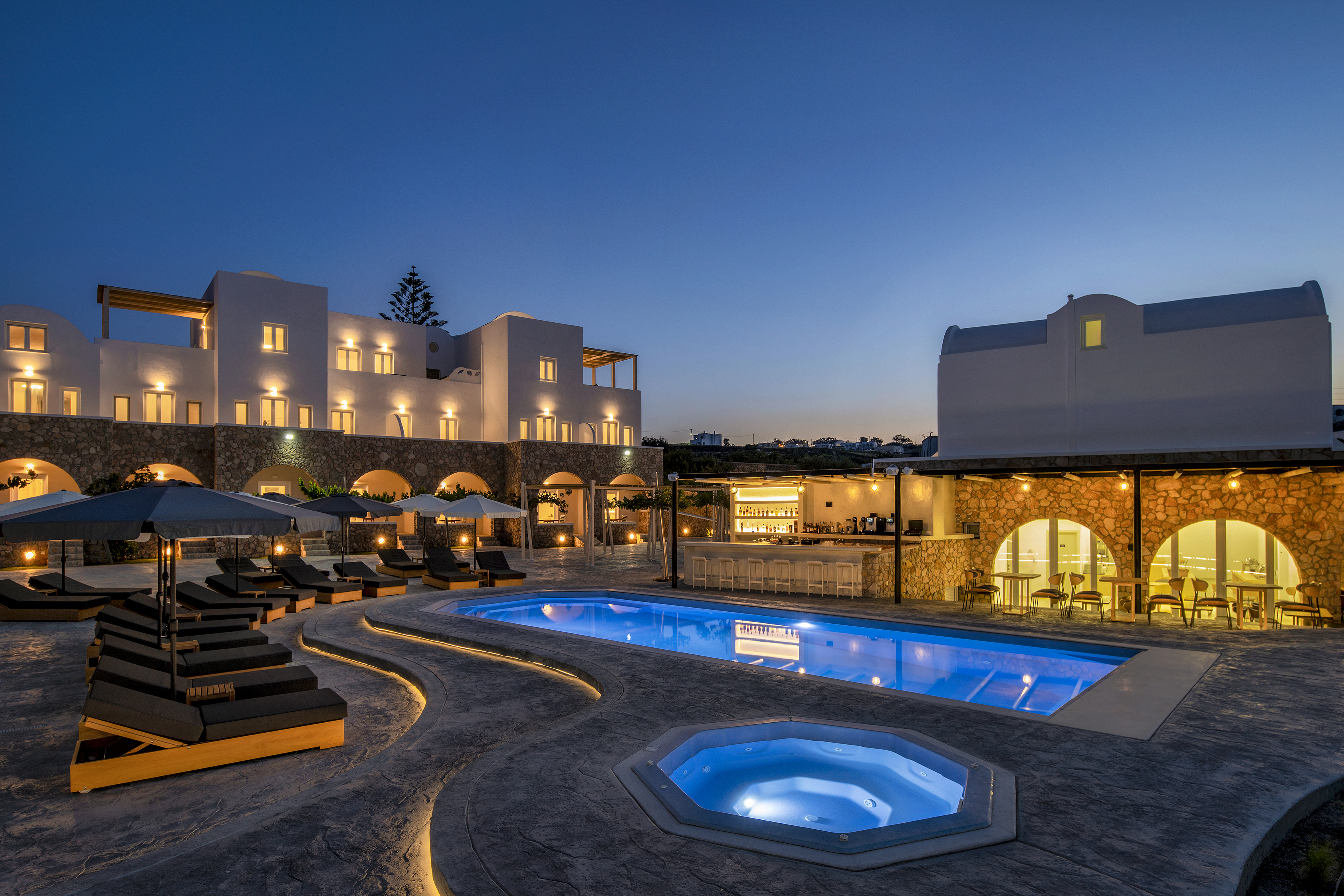 aelia luxury suites