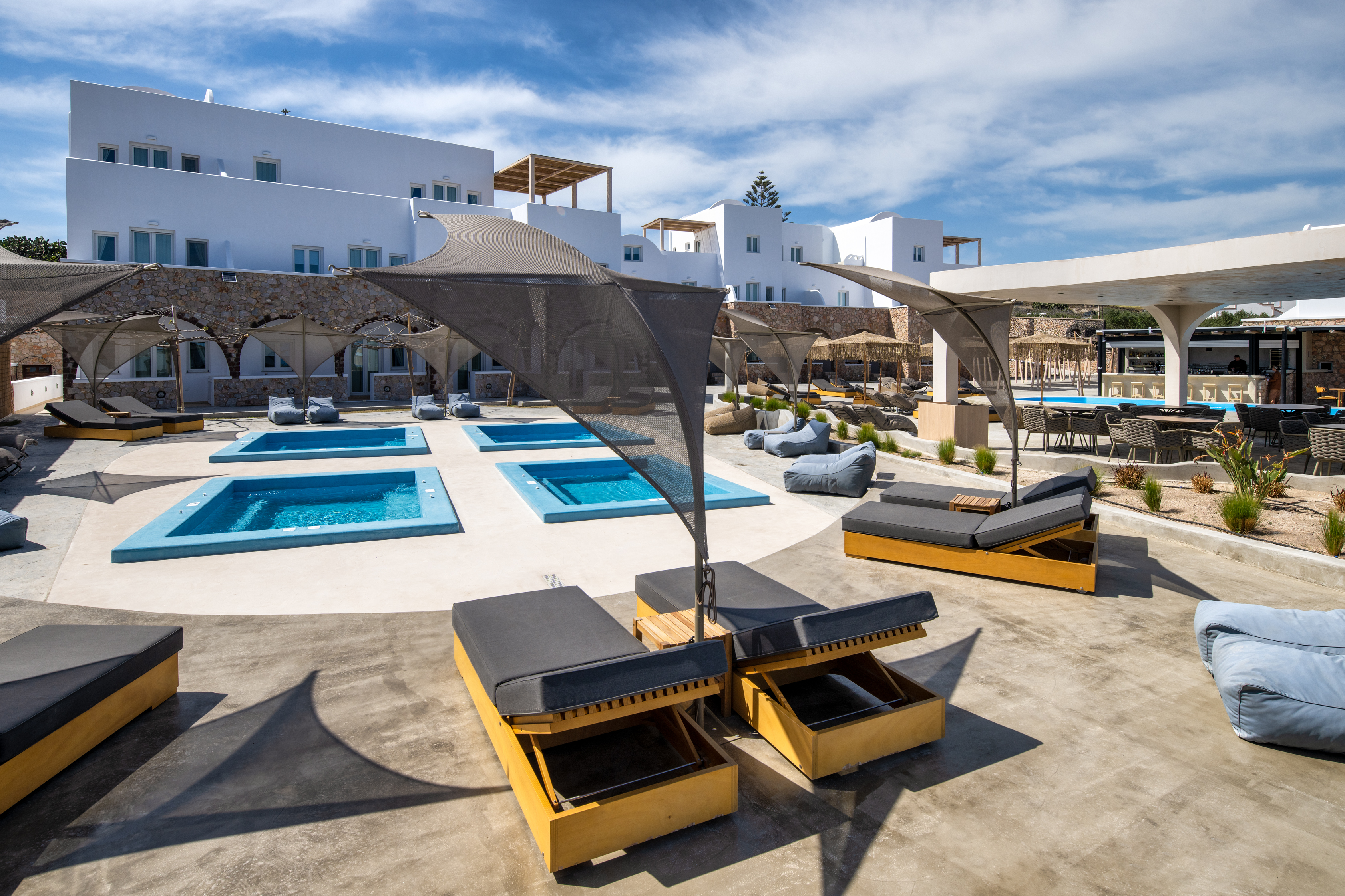aelia luxury suites