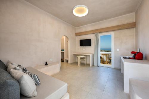 aelia luxury suites