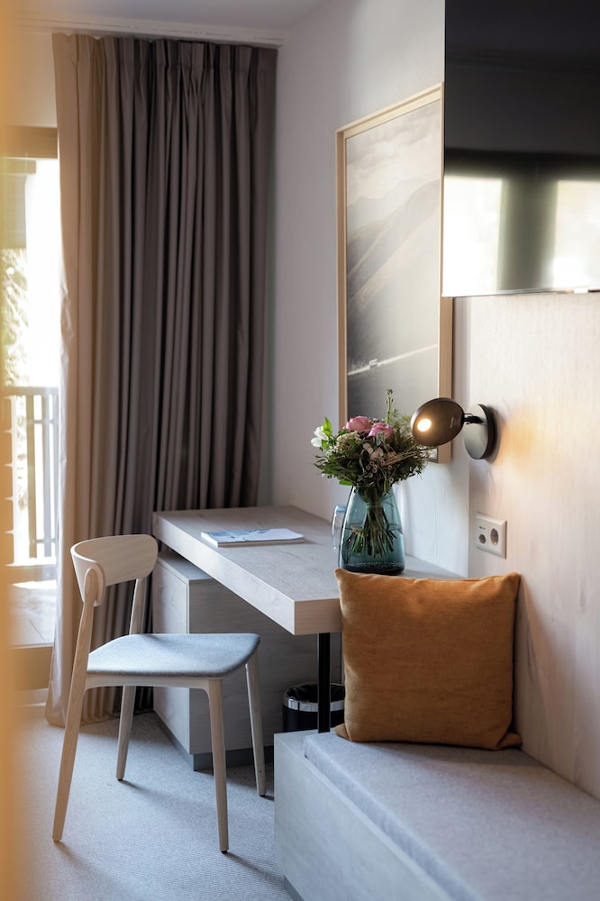 victoria hotel and residence