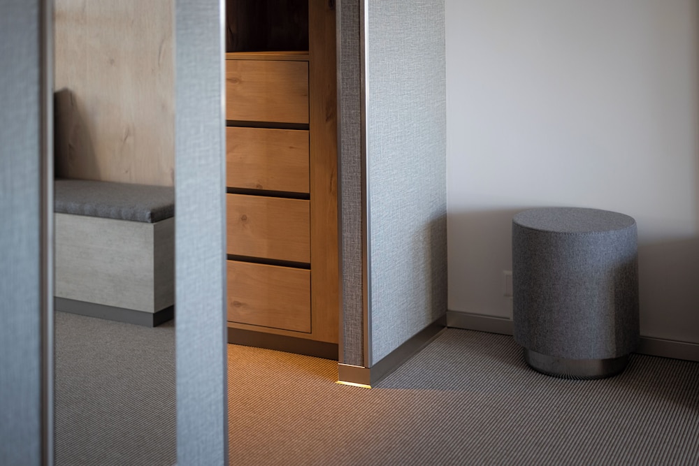 victoria hotel and residence