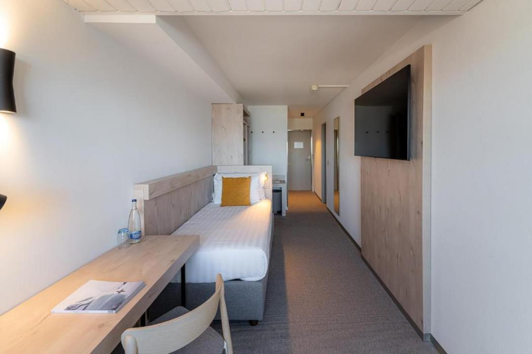 victoria hotel and residence