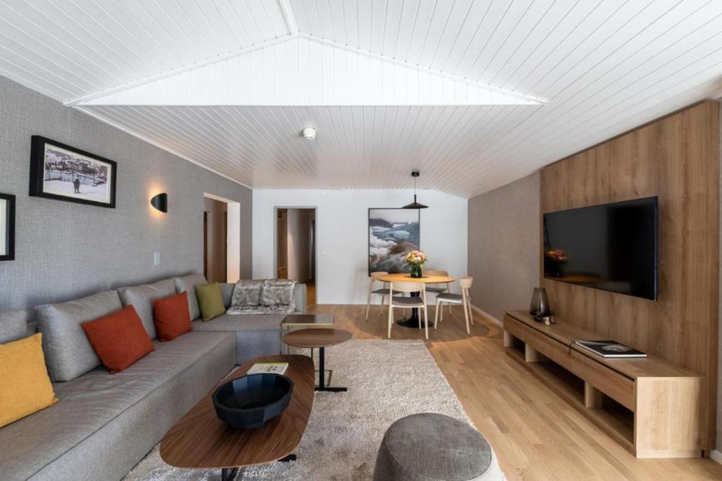 victoria hotel and residence