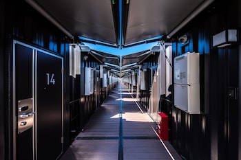 hotel r9 the yard uruma