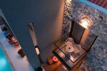 capital luxury suites