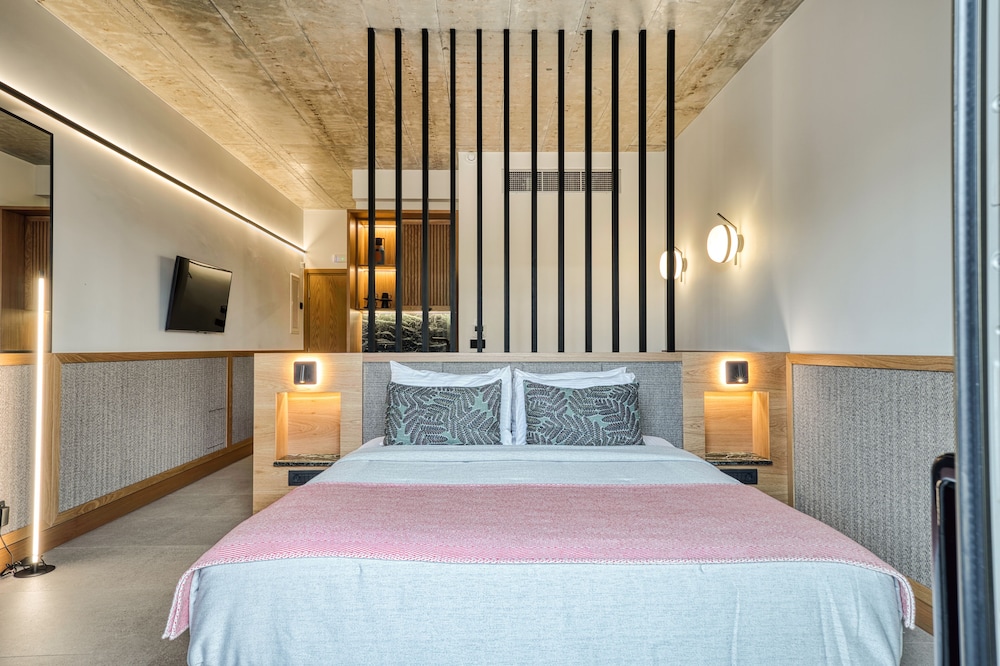 capital luxury suites