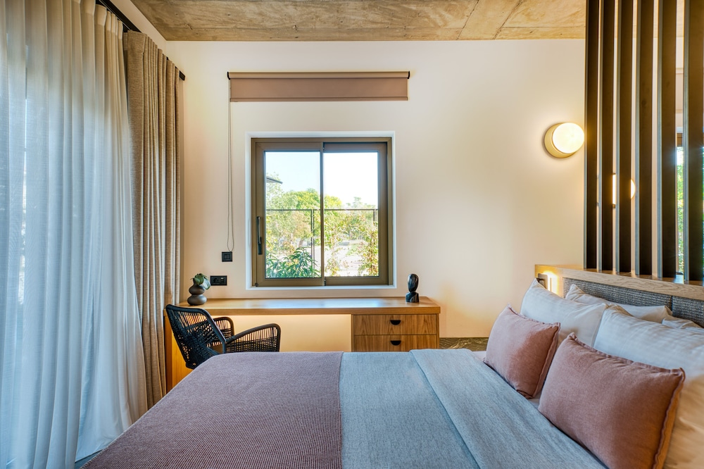 capital luxury suites