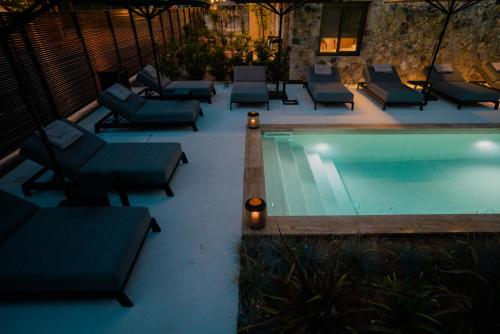 capital luxury suites