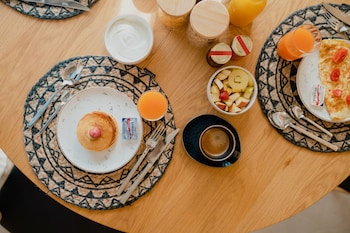 capital luxury suites