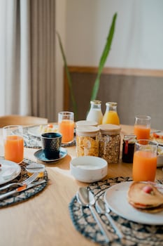 capital luxury suites