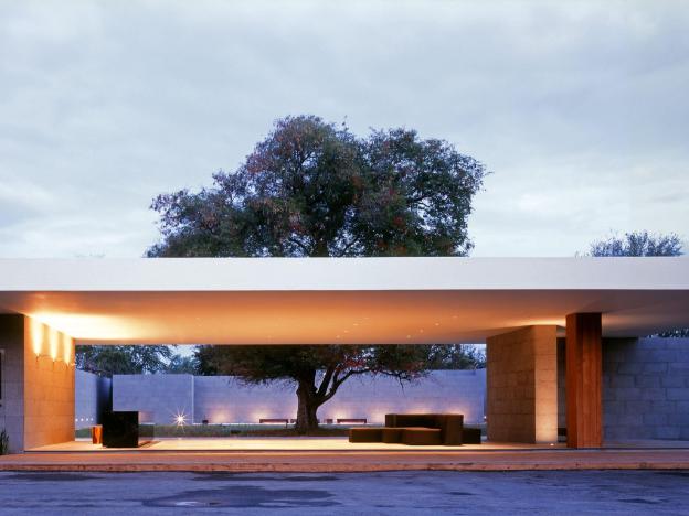 tolani resort kui buri