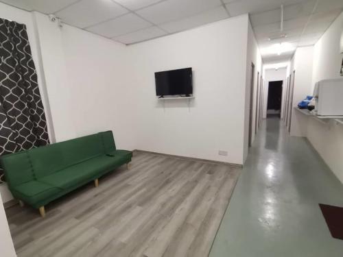 spot on 90500 sri rampai metro hostel