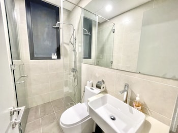 kl gateway premium residences by moka