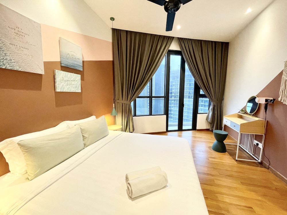 kl gateway premium residences by moka