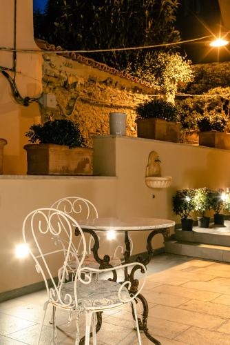 de gulia charme and relax