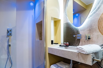 de gulia charme and relax