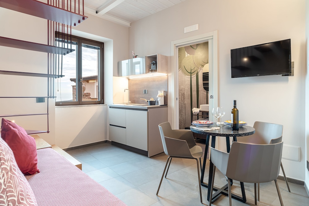 de gulia charme and relax