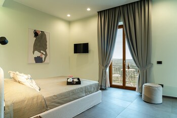 de gulia charme and relax