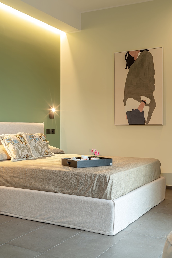 de gulia charme and relax