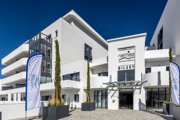 nemea apparthotel les hauts de milady
