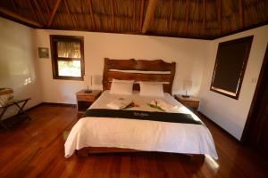 El Ben Cabanas,,3 star