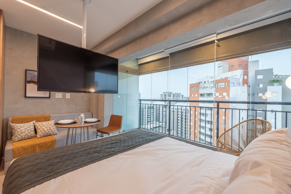 charlie vitrali moema