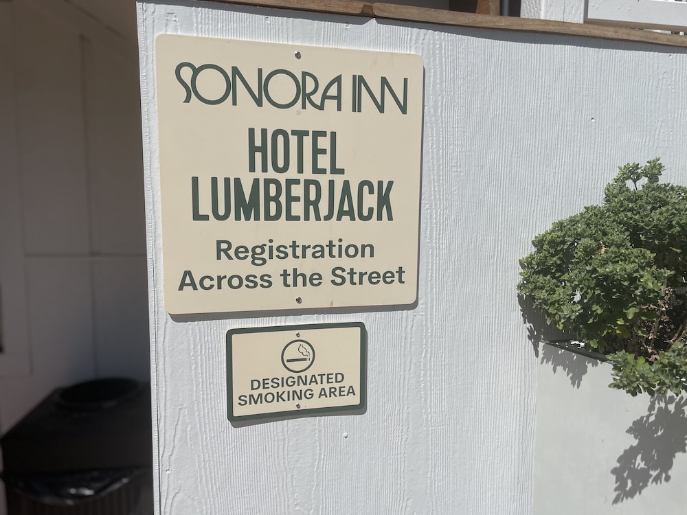 hotel lumberjack