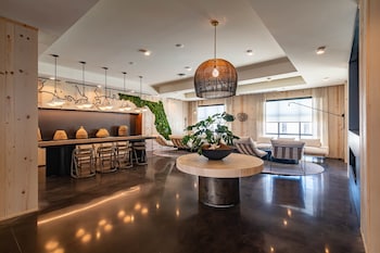 The Lodge 30A,,2.5 star