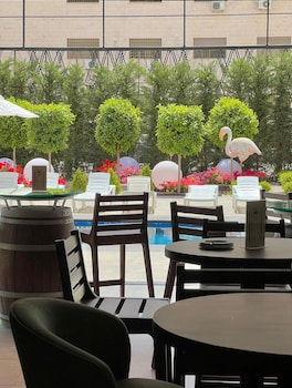 aitch boutique hotel an lih hotel