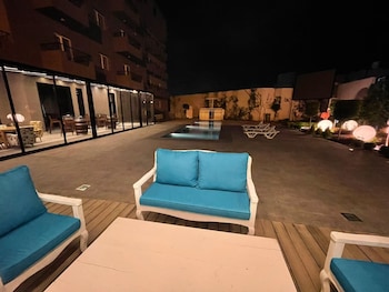 aitch boutique hotel an lih hotel