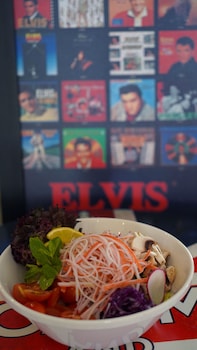 aitch boutique hotel an lih hotel