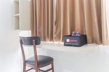 cozy studio at elvis tower apartment