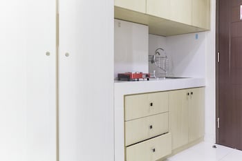 cozy studio at elvis tower apartment