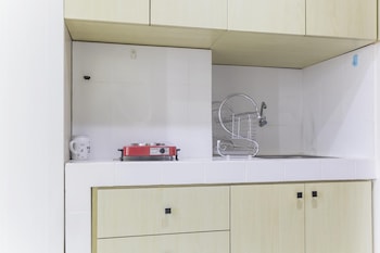 cozy studio at elvis tower apartment