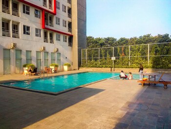 cozy studio at elvis tower apartment