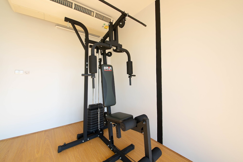 golden paradise hotel