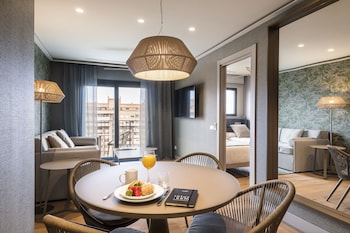 apartamentos core suites valencia