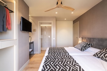 apartamentos core suites valencia