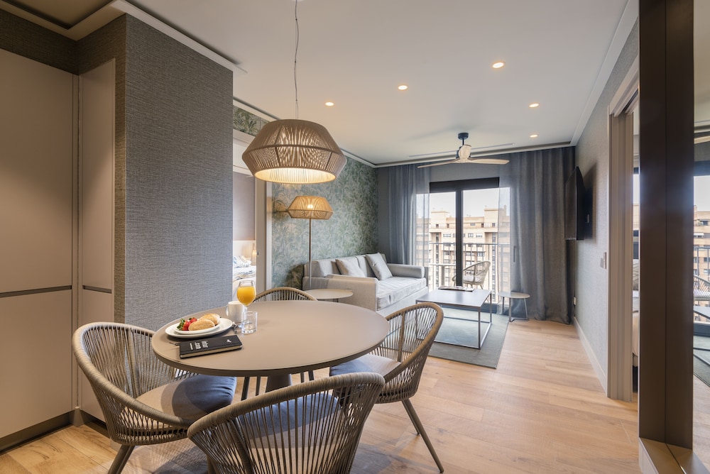 apartamentos core suites valencia