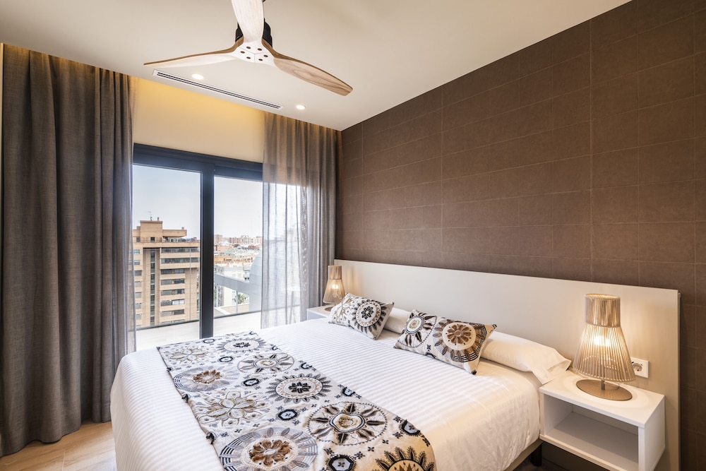 apartamentos core suites valencia