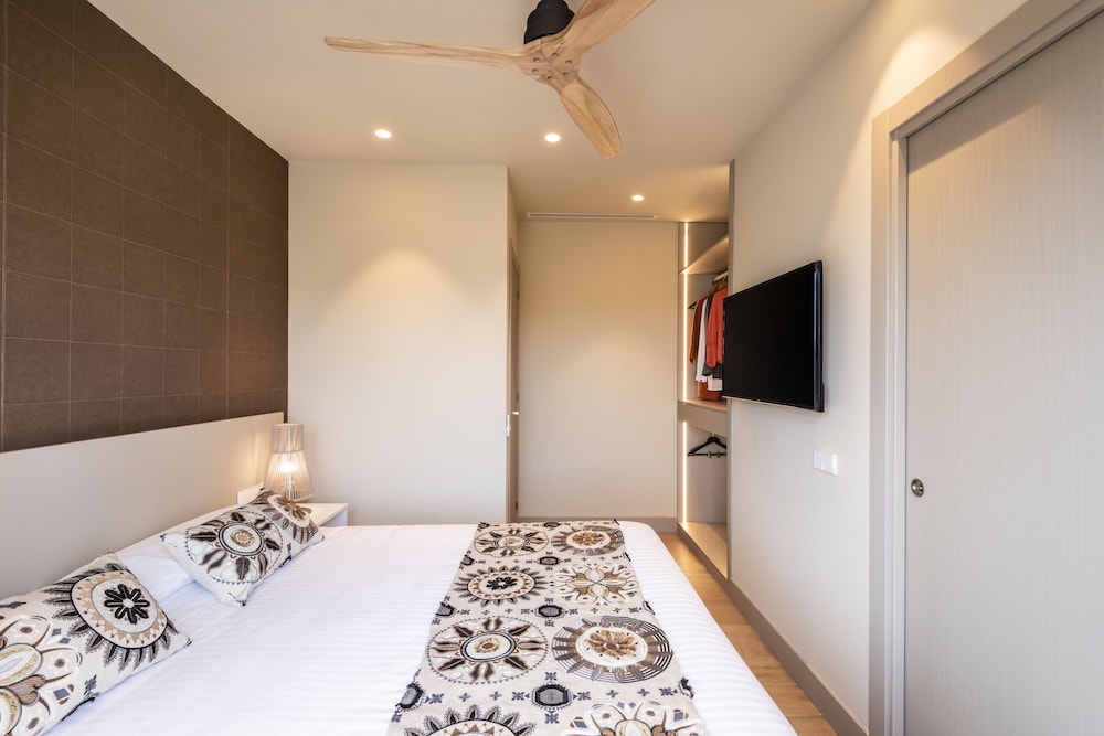 apartamentos core suites valencia