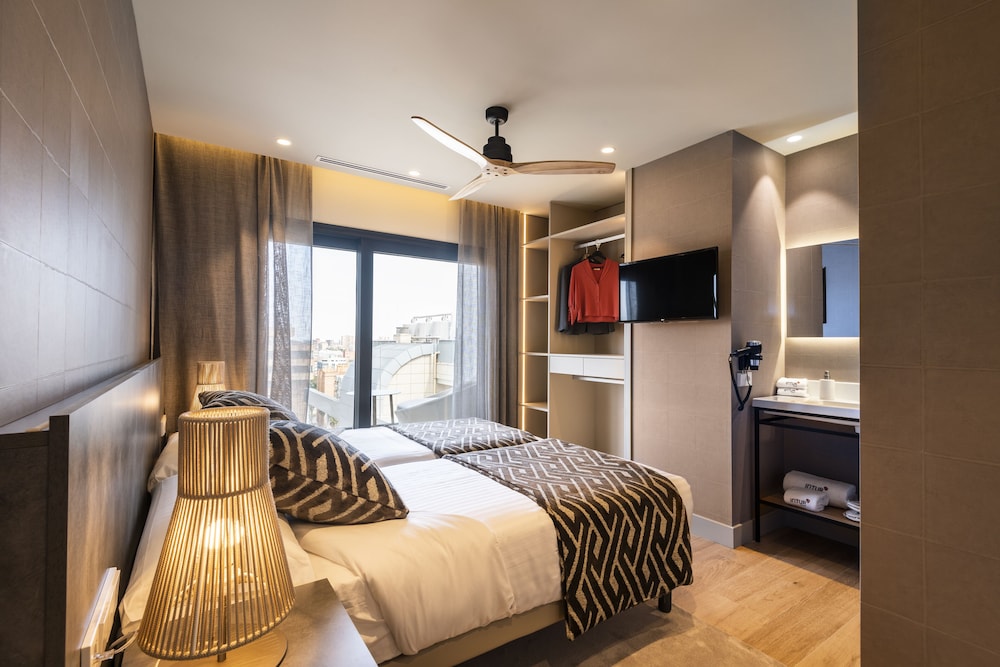 apartamentos core suites valencia