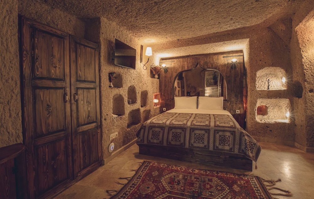 vasil cave hotel