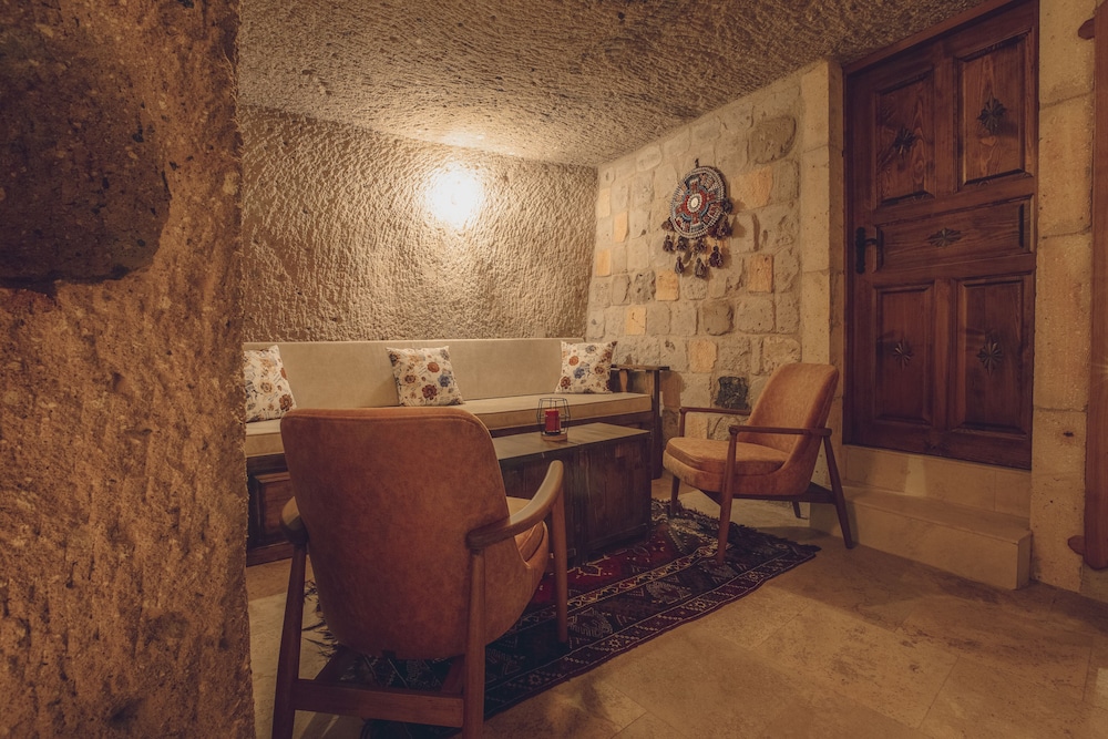 vasil cave hotel